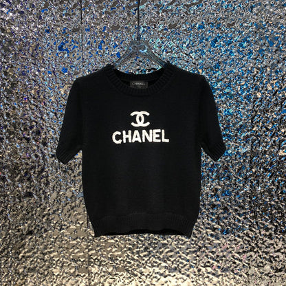 CHANEL New Short-Sleeved Knitted Top