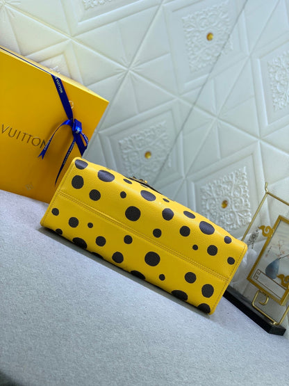LV ONTHEGO Bag
