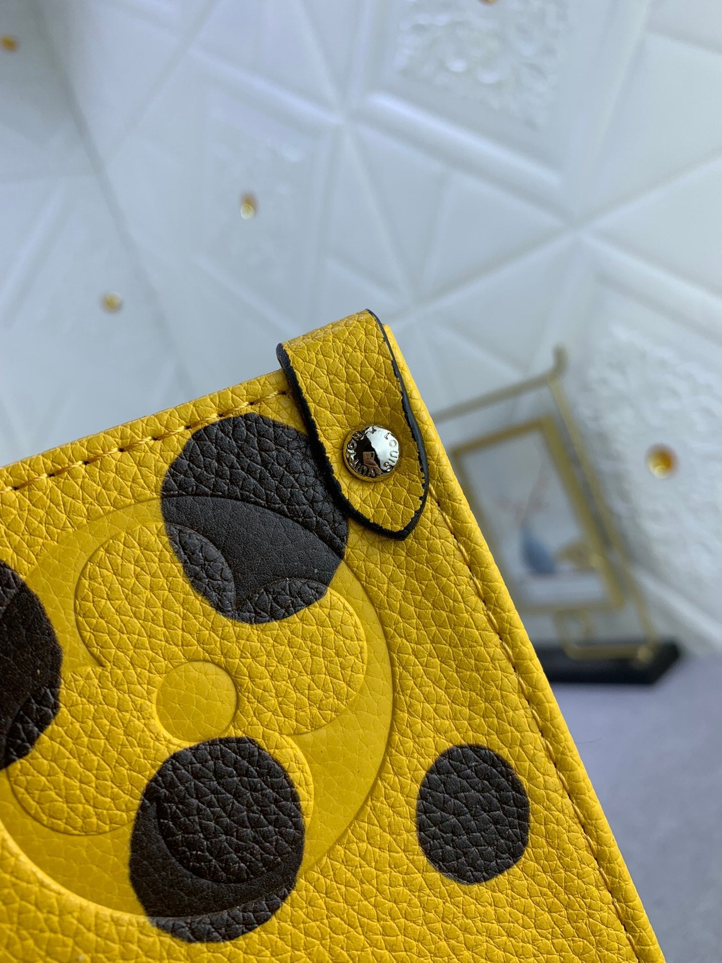 LV ONTHEGO Bag