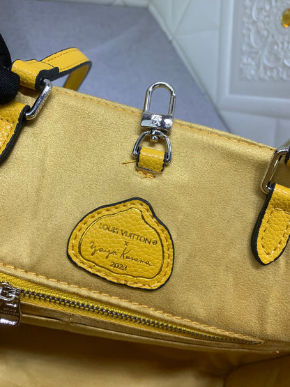 LV ONTHEGO Bag