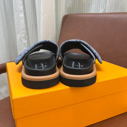 LV Latest Embossed Slippers