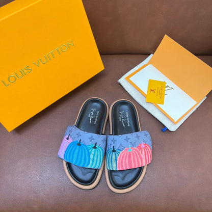 LV Latest Embossed Slippers