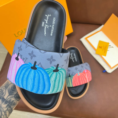 LV Latest Embossed Slippers
