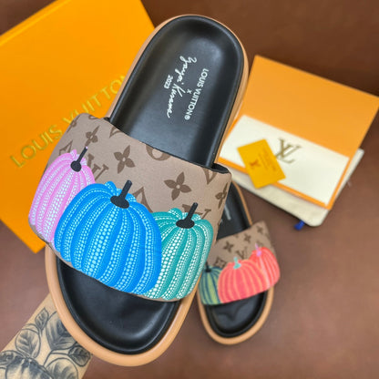 LV Latest Embossed Slippers
