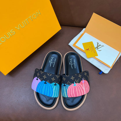 LV Latest Embossed Slippers