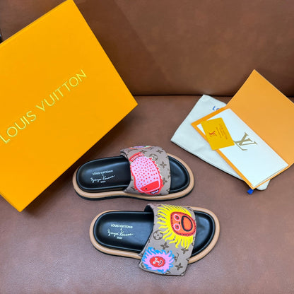 LV Latest Embossed Slippers
