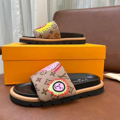 LV Latest Embossed Slippers