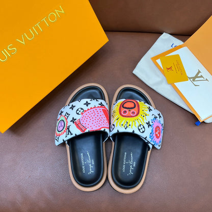 LV Latest Embossed Slippers