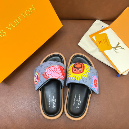 LV Latest Embossed Slippers