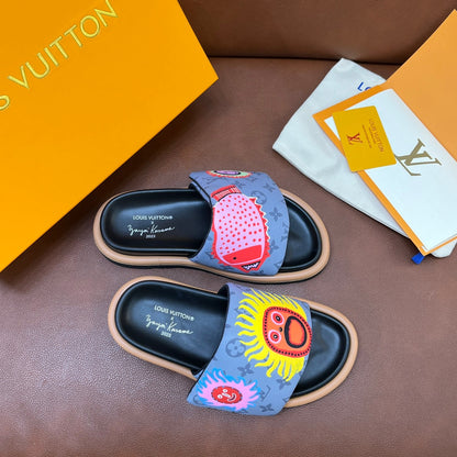 LV Latest Embossed Slippers