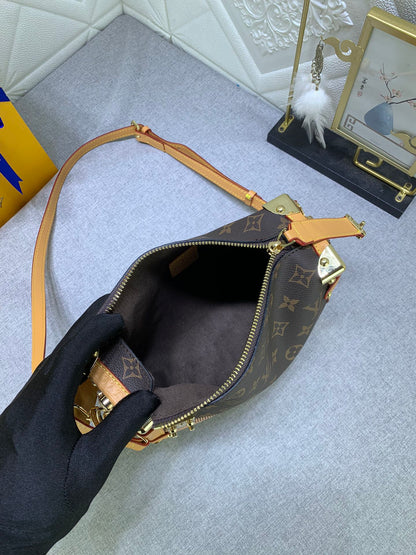 LV Side Trunk Monogram