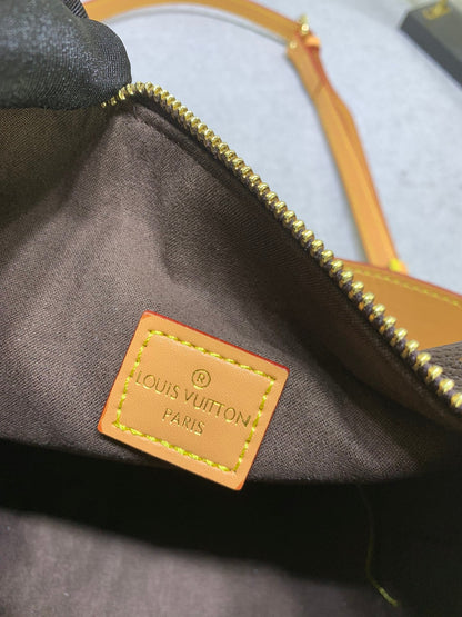 LV Side Trunk Monogram