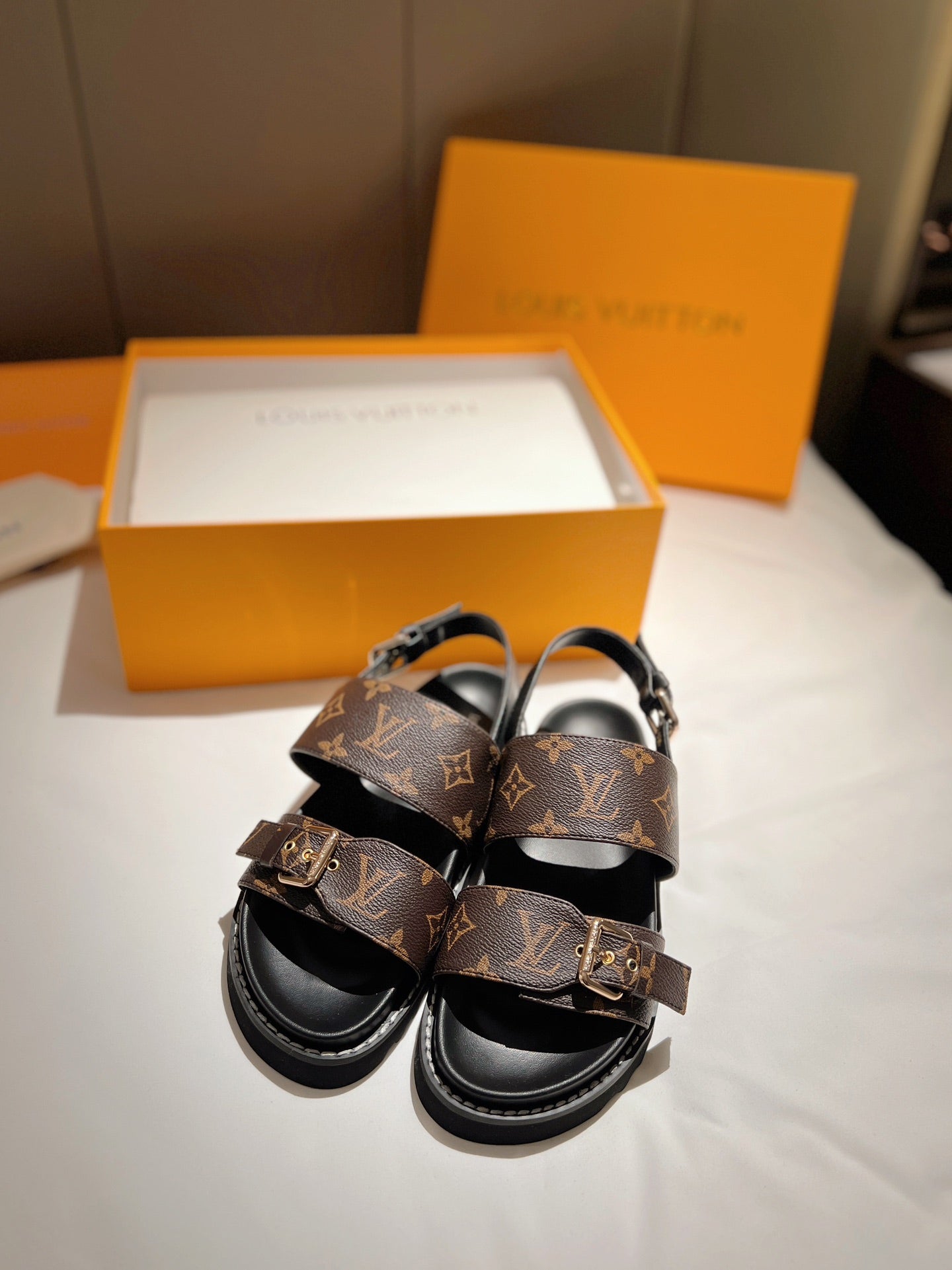 LV New Sandals