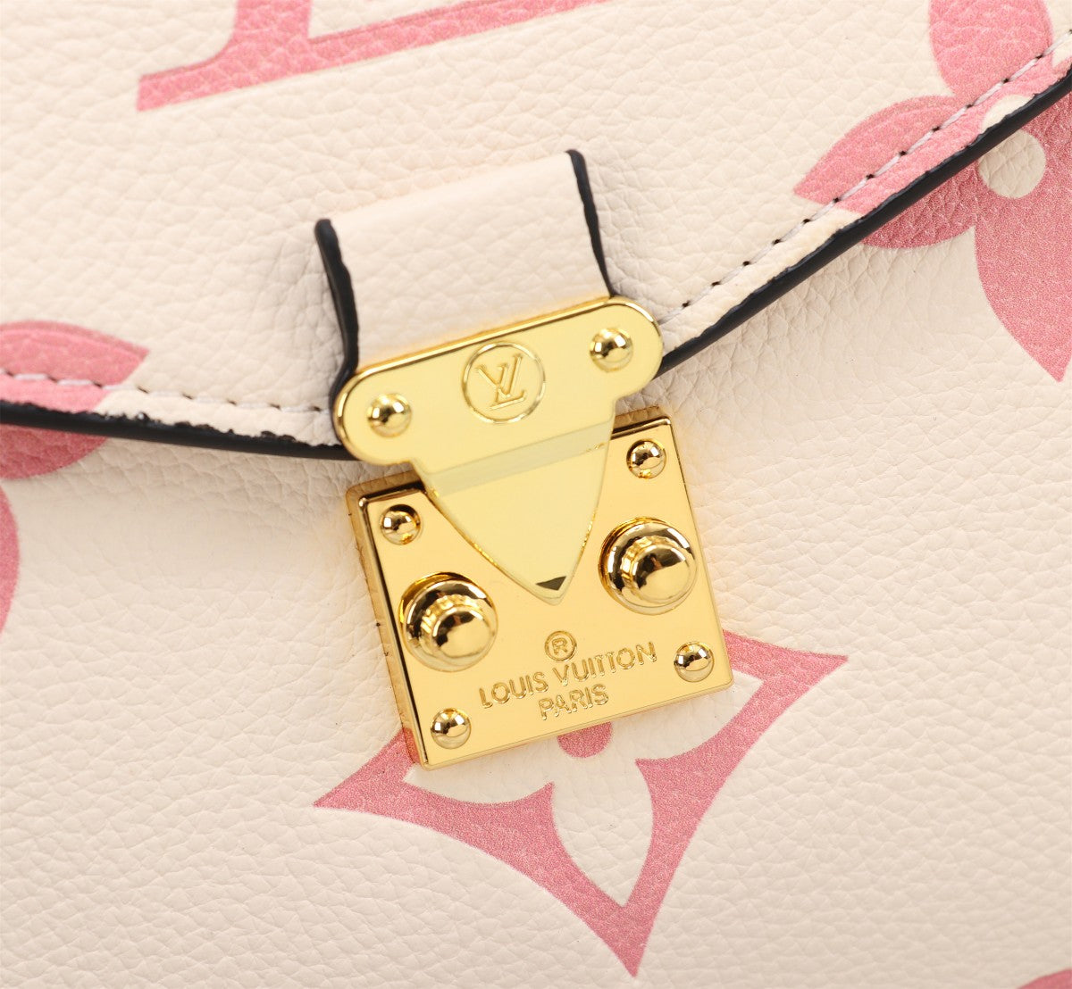 LV Pochette Metis Bag