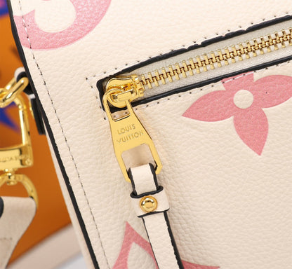 LV Pochette Metis Bag