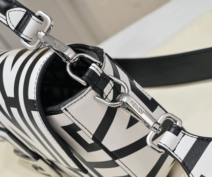 FENDI Baguette Bag
