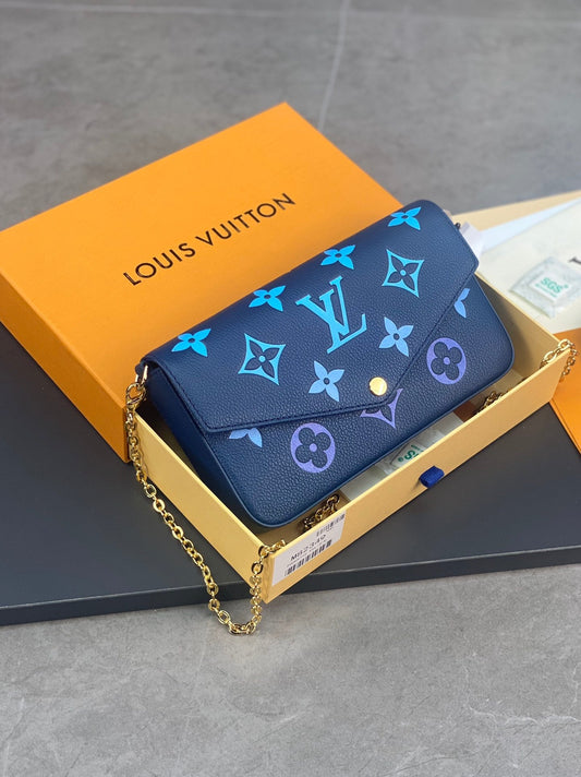 LV FÉLICIE POCHETTE Chain Bag