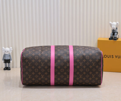 LV Classic Keepall Bandoulière Travel Bag
