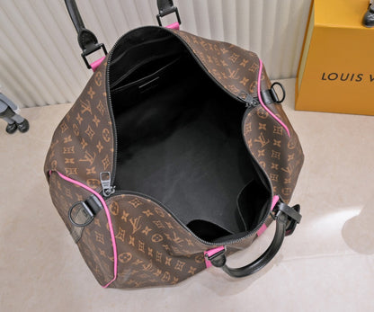 LV Classic Keepall Bandoulière Travel Bag