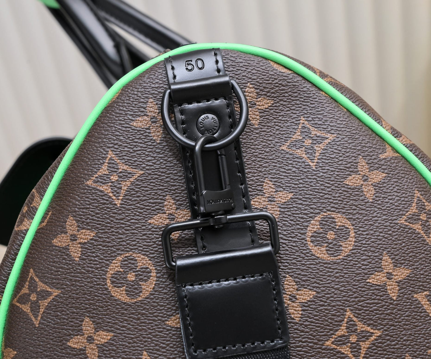 LV Classic Keepall Bandoulière Travel Bag