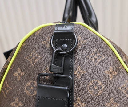 LV Classic Keepall Bandoulière Travel Bag