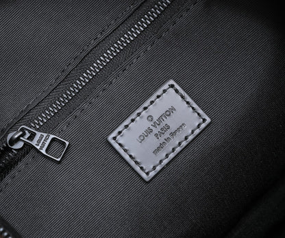 LV Classic Keepall Bandoulière Travel Bag