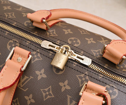 LV Classic Keepall Bandoulière Travel Bag