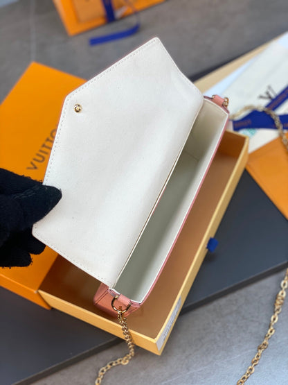 LV FÉLICIE POCHETTE Chain Bag