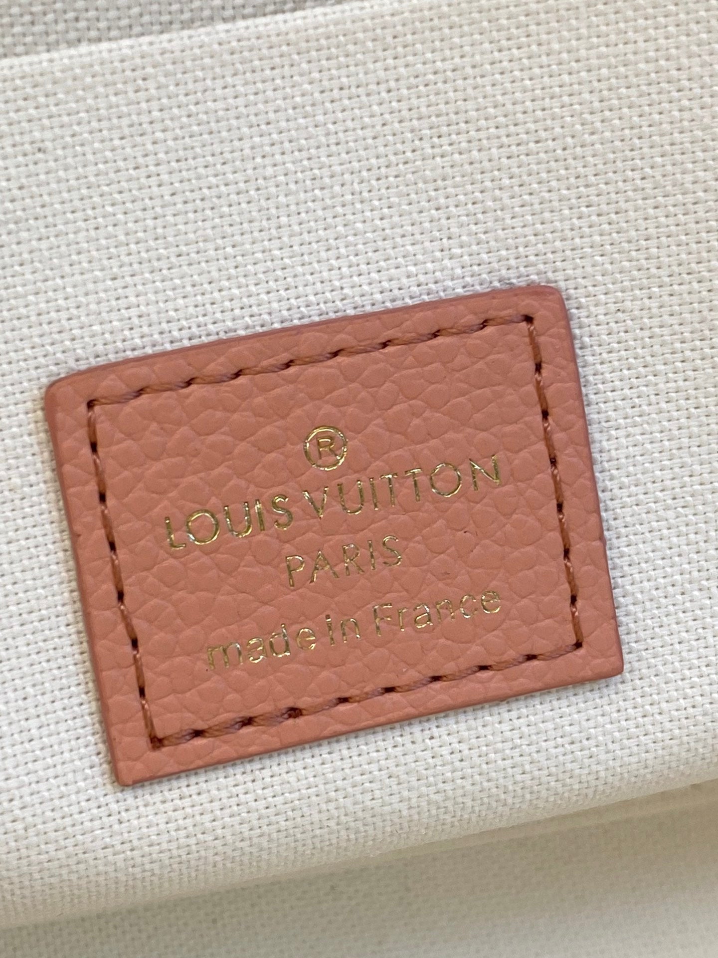 LV FÉLICIE POCHETTE Chain Bag