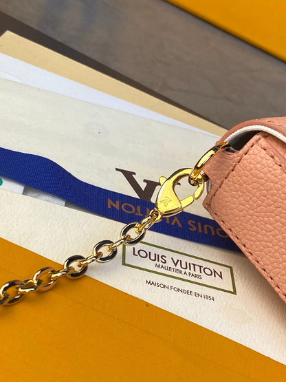 LV FÉLICIE POCHETTE Chain Bag
