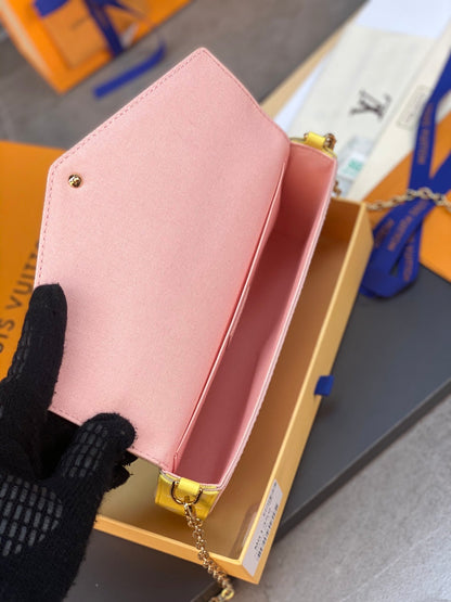 LV FÉLICIE POCHETTE Chain Bag
