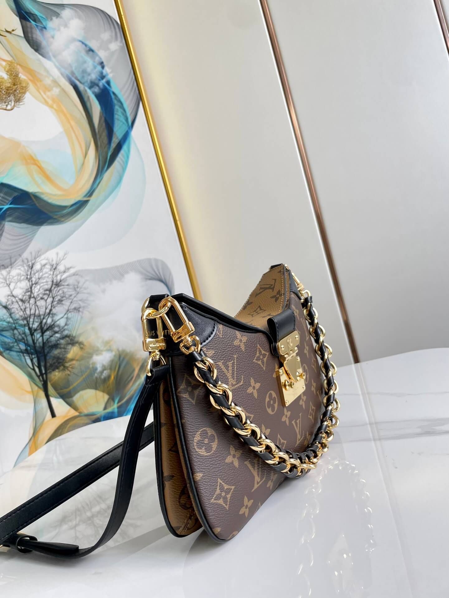 LV TWINNY Presbyopia Chain Crossbody Bag