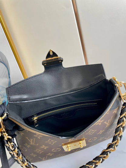 LV TWINNY Presbyopia Chain Crossbody Bag