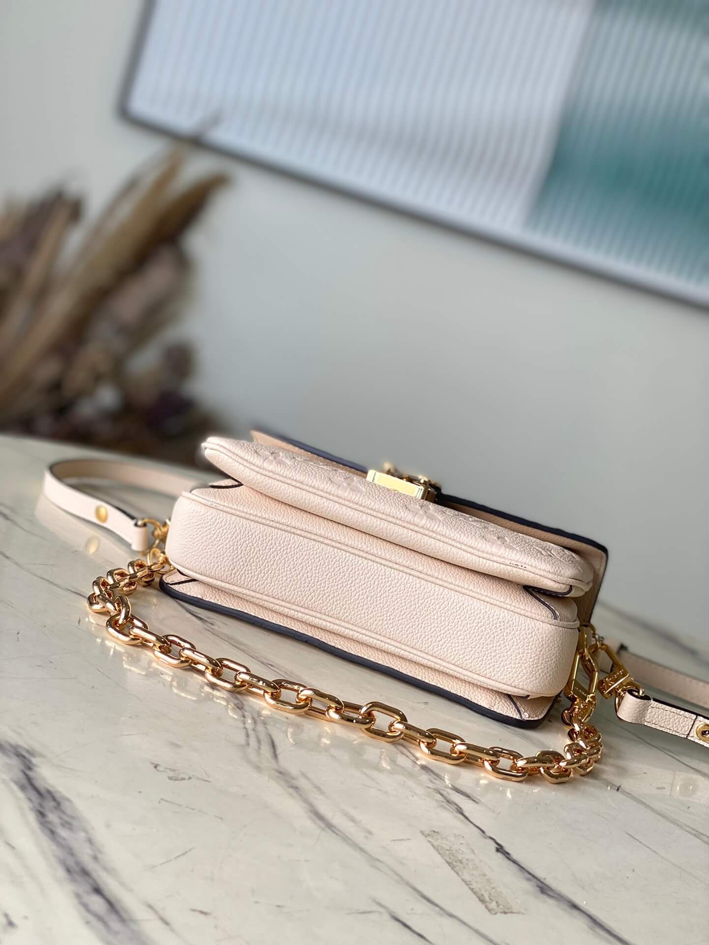 LV Pochette Metis East West Handbag