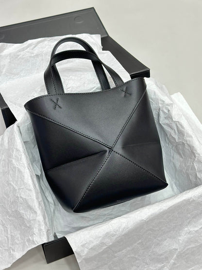 Loewe Puzzle Fold Bag in Black
