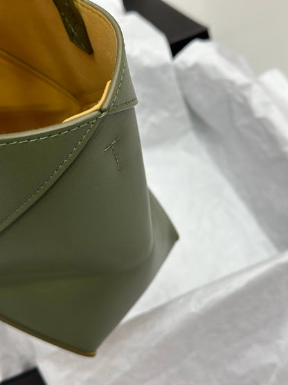 Loewe Puzzle Fold Bag in Green
