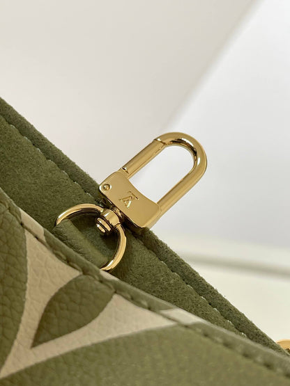 LV Onthego Small Tote Bag