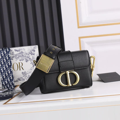 Dior 30 Montaigne Mini Bag
