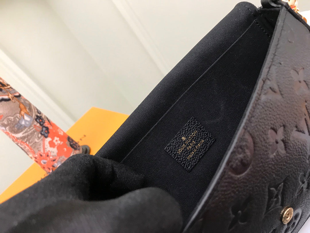 LV Pochette Felicie Bag