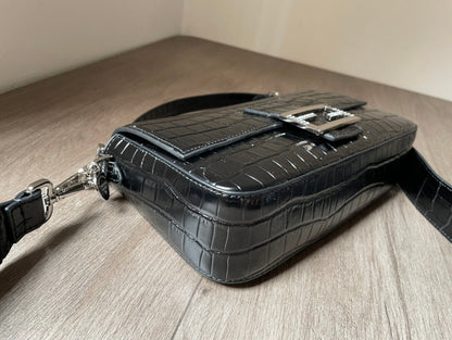 Fendi Baguette continental Neon Bag