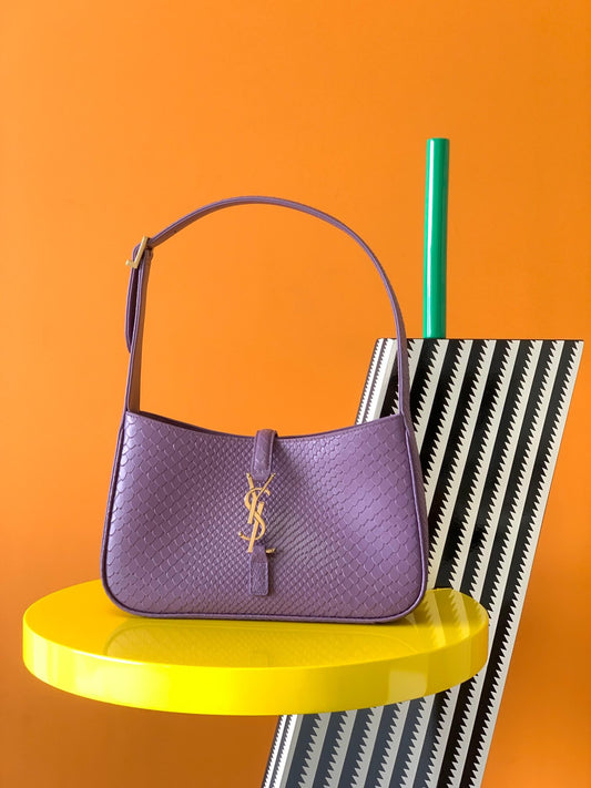 YSL Le 5 À 7 Hobo Bag