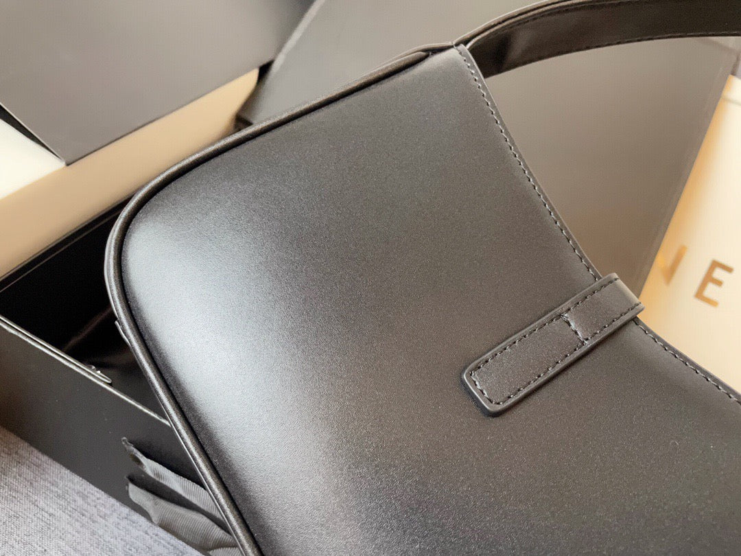 YSL L e 5 Á 7 Bag