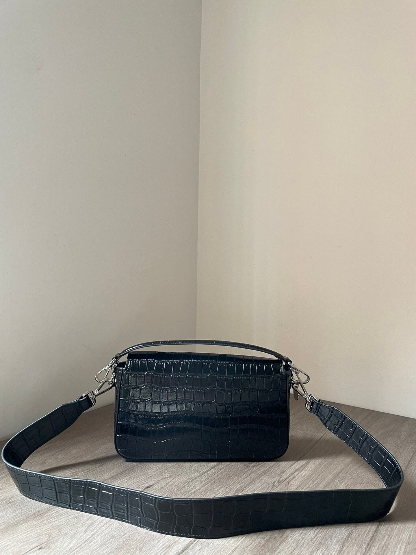 Fendi Baguette continental Neon Bag