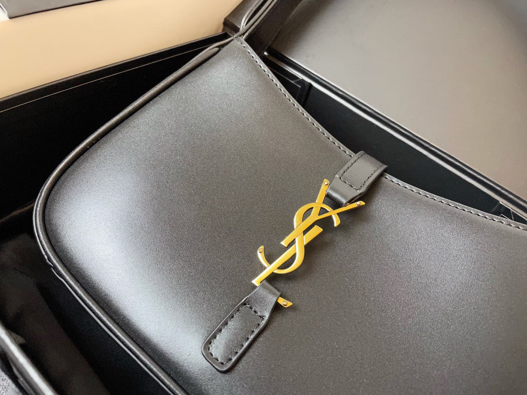 YSL L e 5 Á 7 Bag