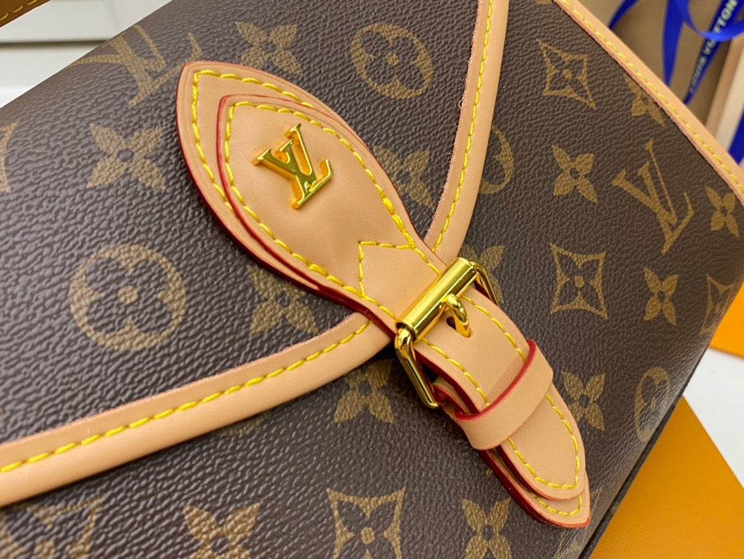 LV Nicolas Ghesquière lvy Bag