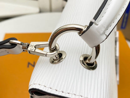 LV Pochette Grenelle Epi Bag