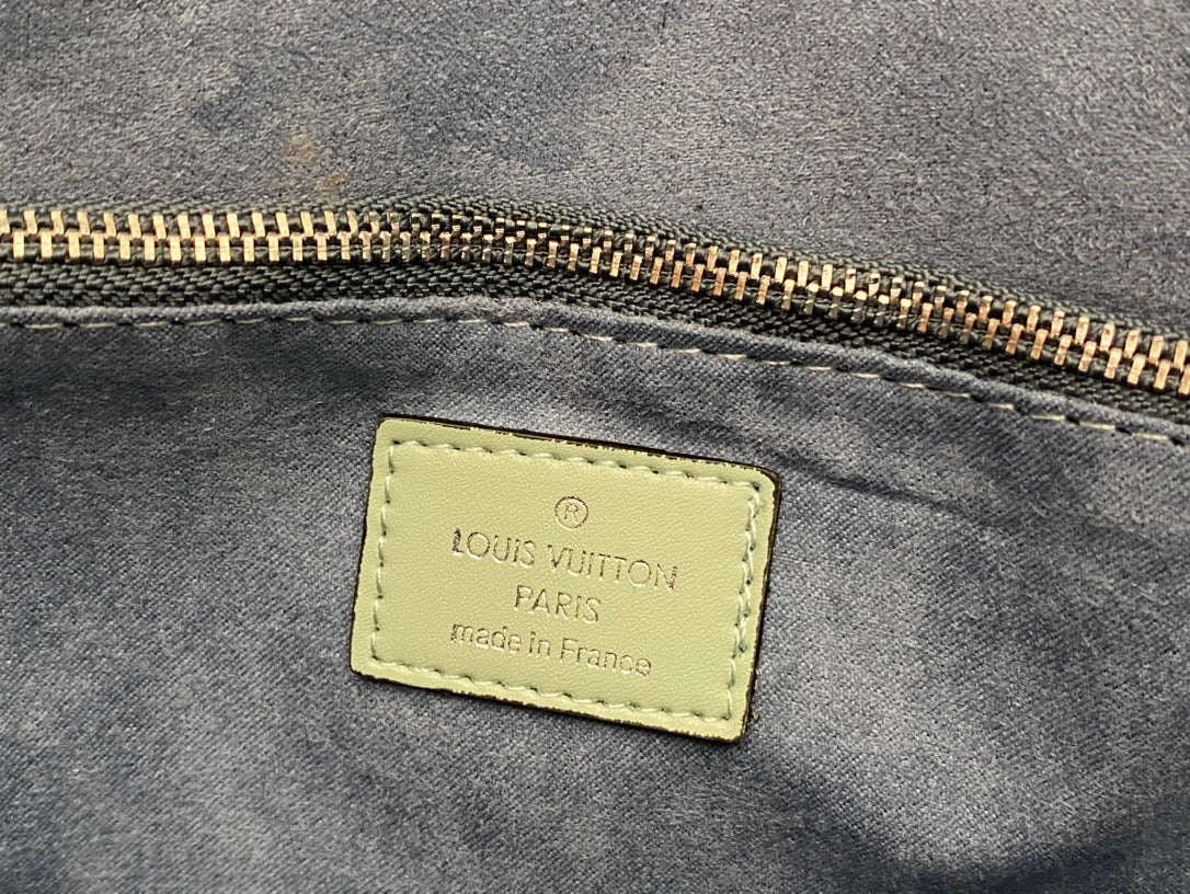 LV Pochette Grenelle Epi Bag
