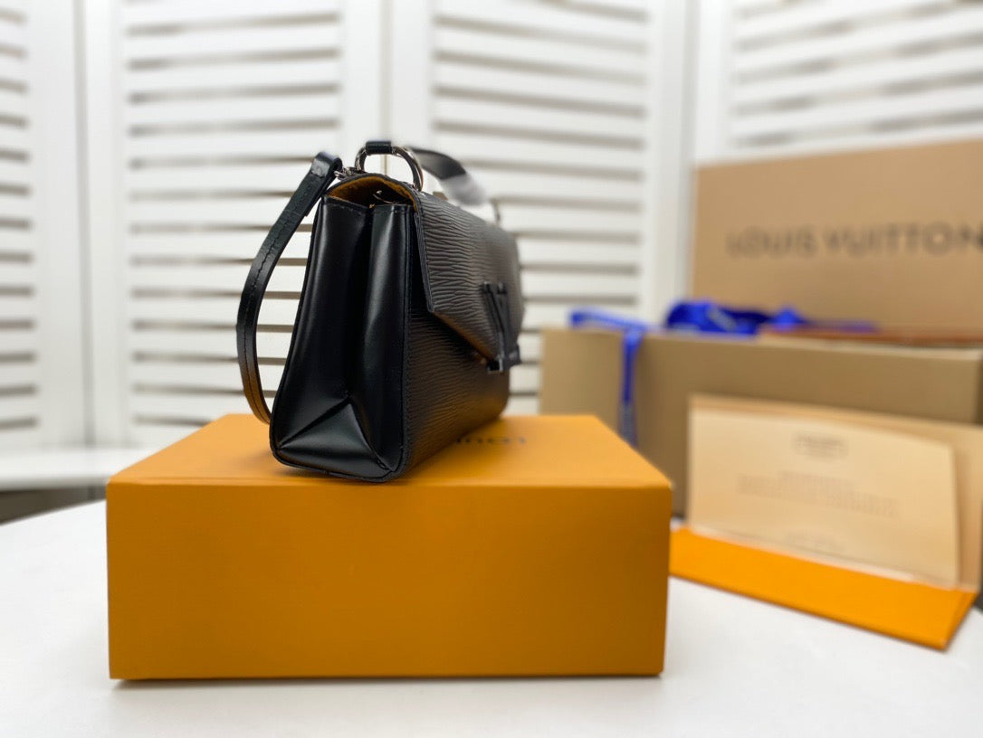 LV Pochette Grenelle Epi Bag
