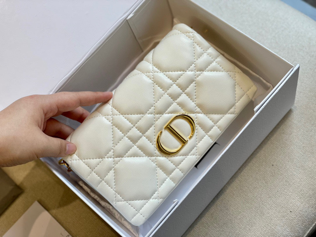 Dior 22S Caro Chain Bag