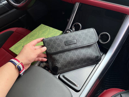 Gucci GG Supreme